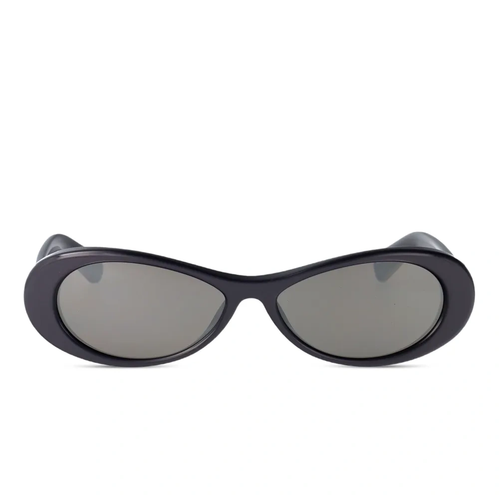 Солнцезащитные очки в овальной оправе