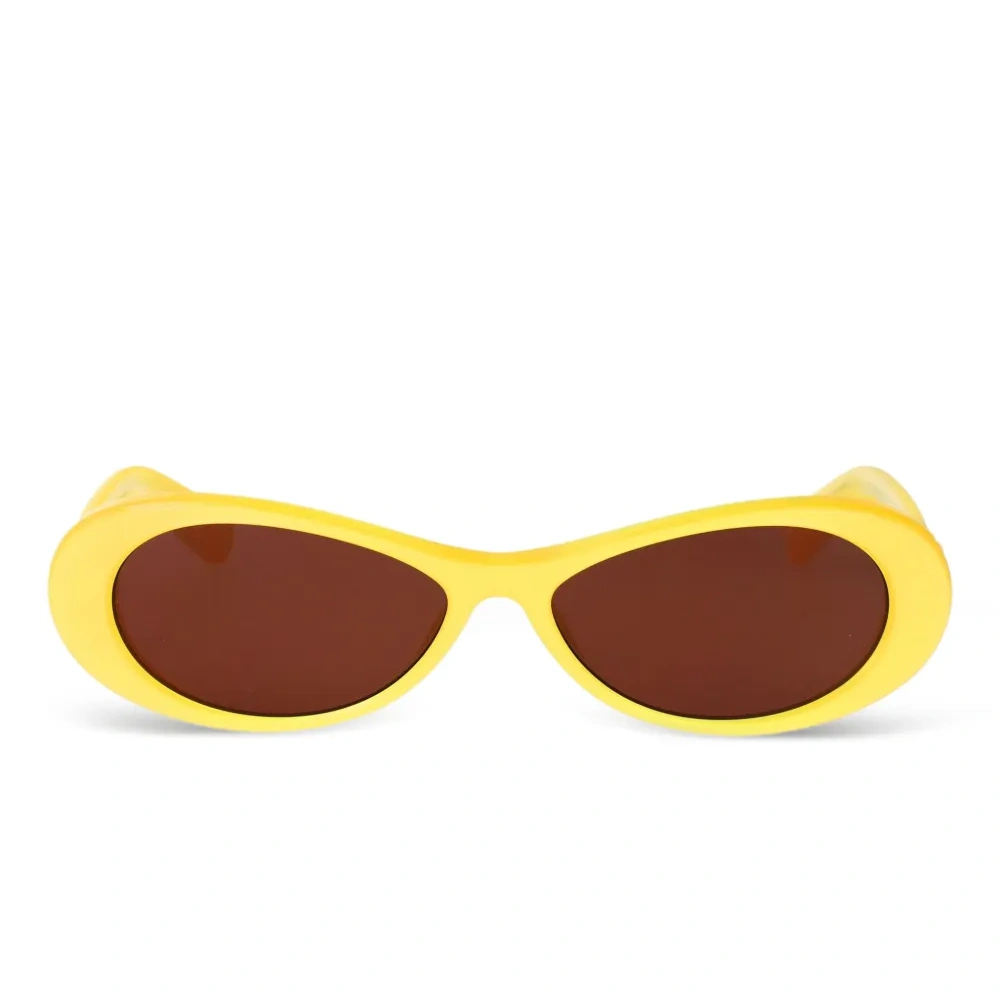 Солнцезащитные очки в овальной оправе