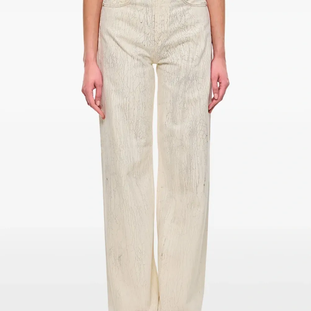 джинсы с эффектом кракле