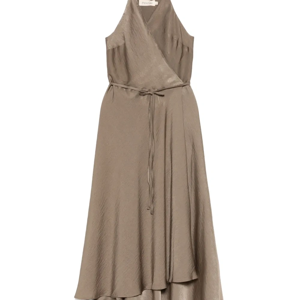 Атласное платье миди