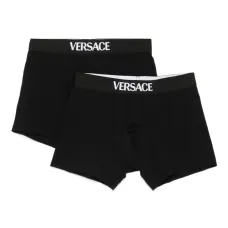 комплект из футболки и шортов с логотипом