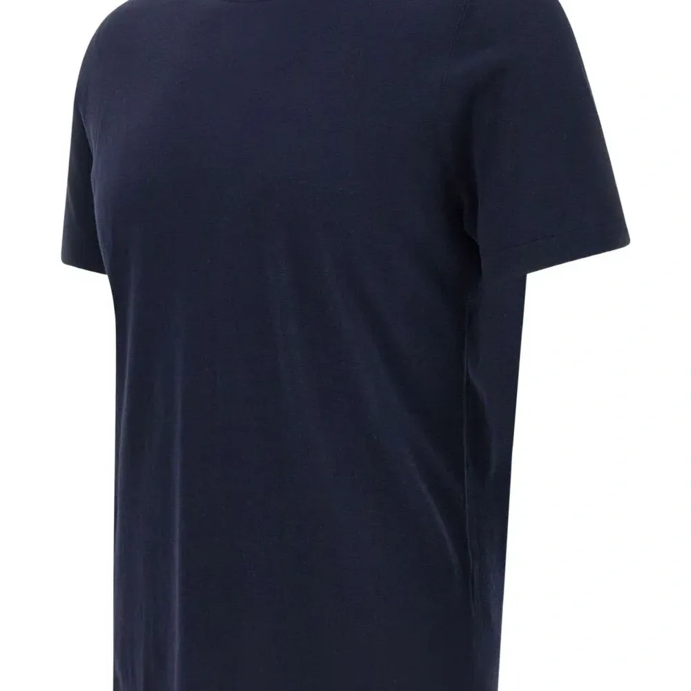 Футболка с круглым вырезом