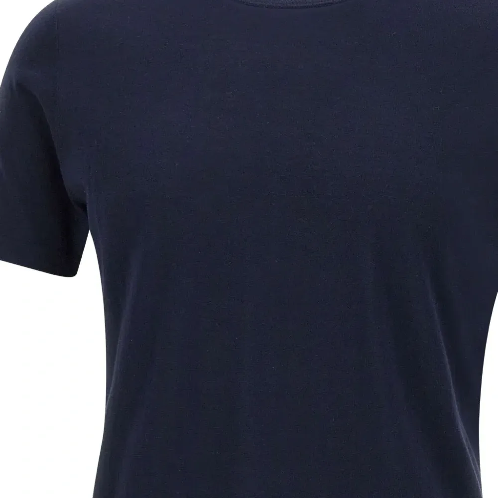 Футболка с круглым вырезом