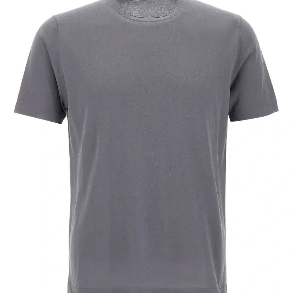 Футболка с круглым вырезом