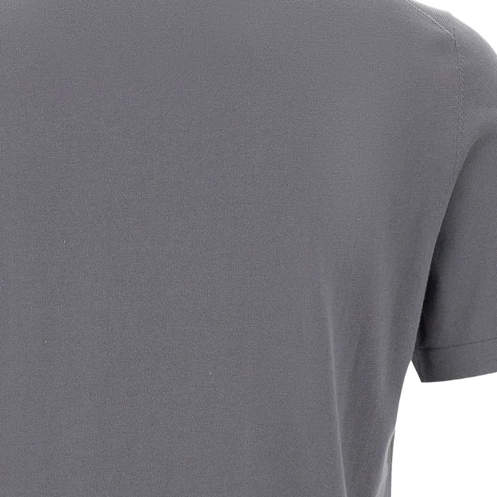 Футболка с круглым вырезом