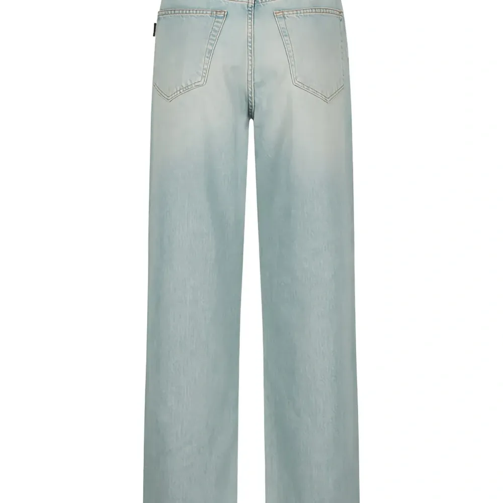 Джинсы Logan прямого кроя Джинсы Logan прямого кроя