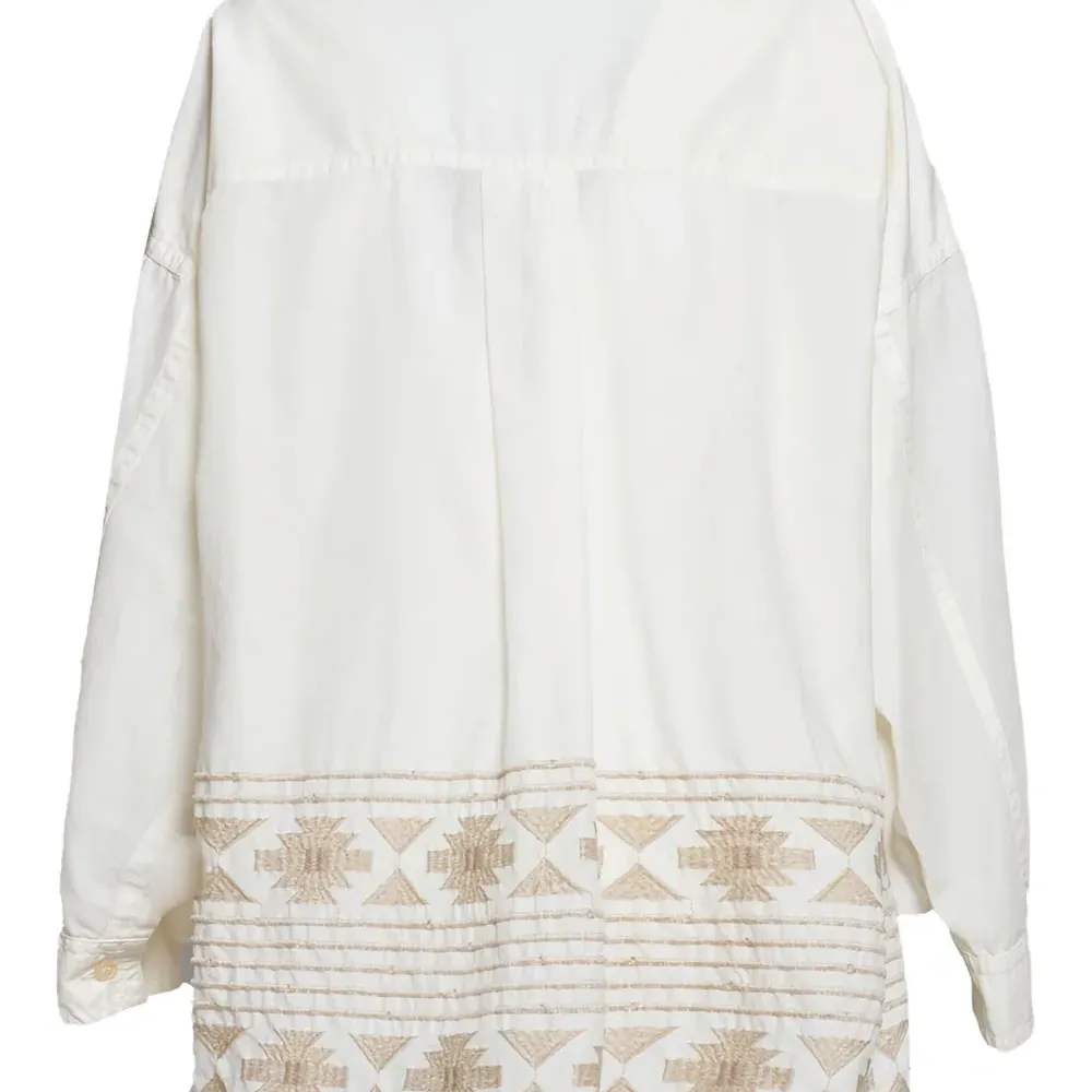 Блузка с вышивкой Блузка с вышивкой