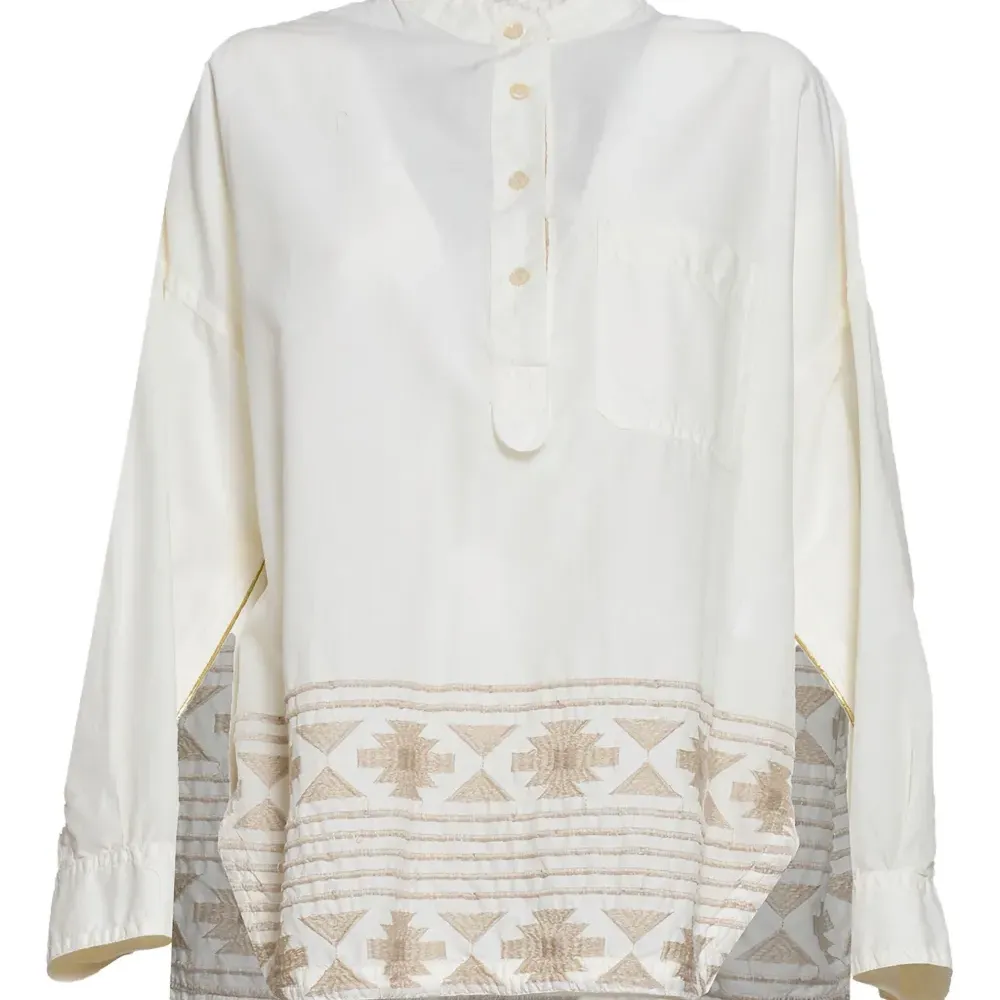 Блузка с вышивкой Блузка с вышивкой