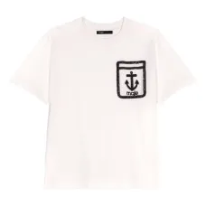 Футболка с вышивкой