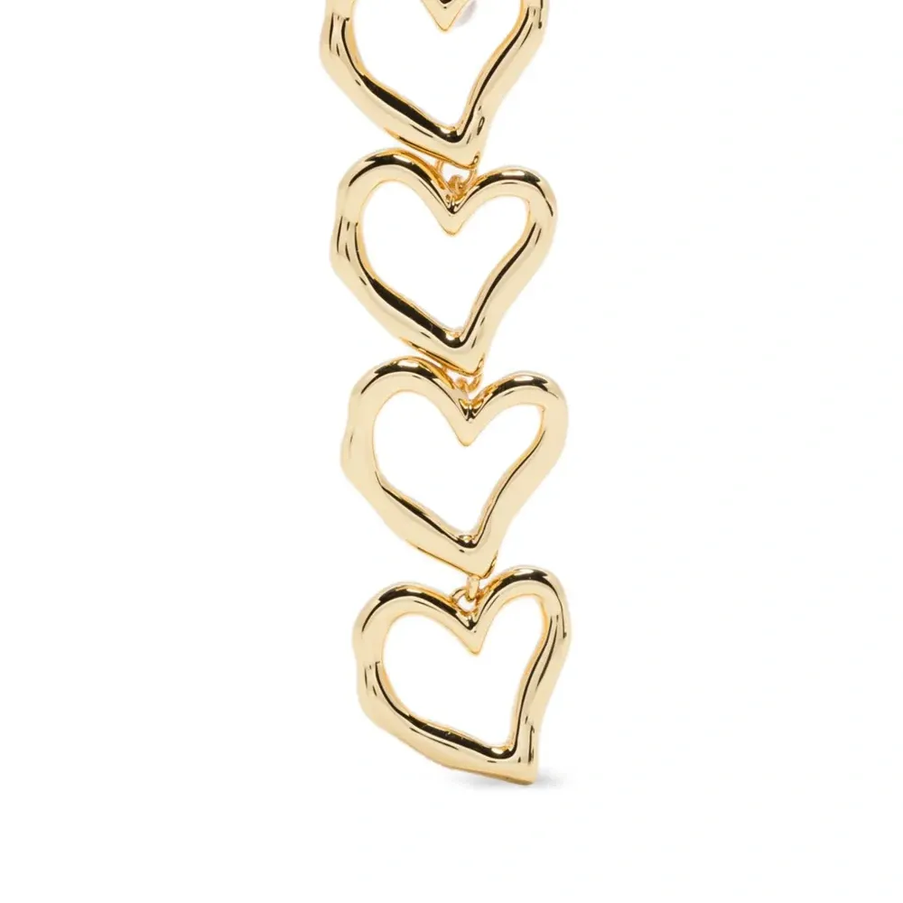 серьги в форме сердца