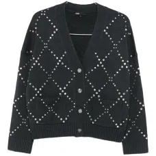 Кардиган с шипами и ромбовидным узором