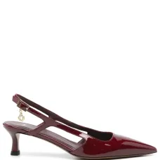 лакированные туфли с ремешком на пятке