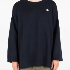 Свитер с широкими рукавами и нашивкой-логотипом Свитер с широкими рукавами и нашивкой-логотипом