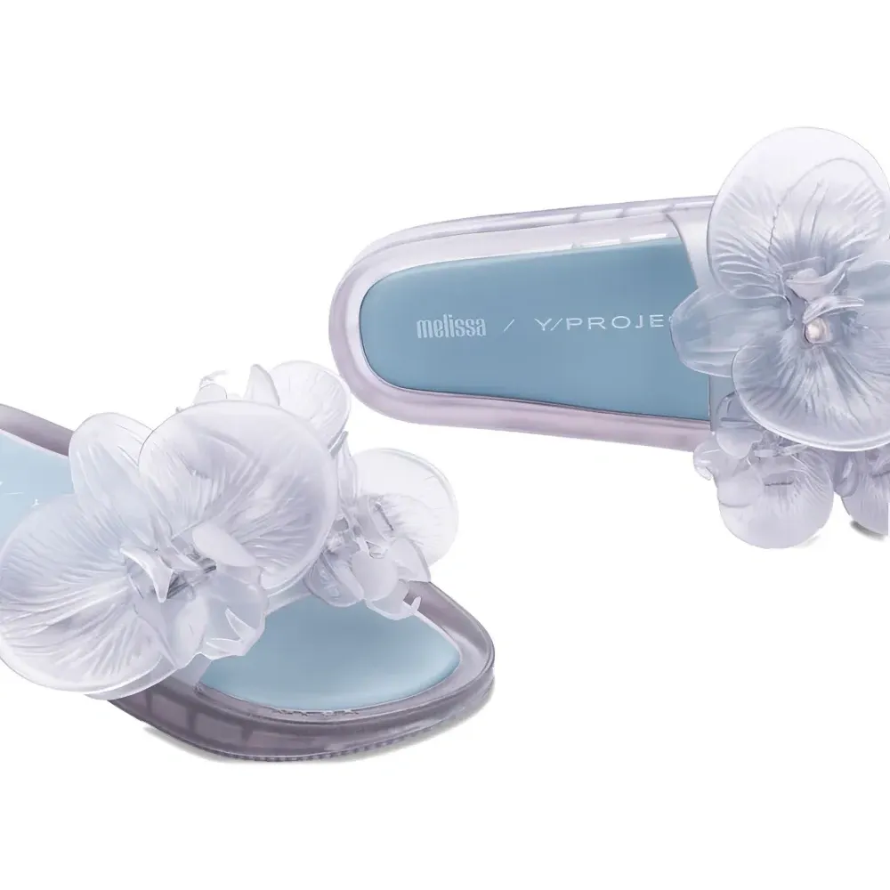 Сандалии с цветочным декором