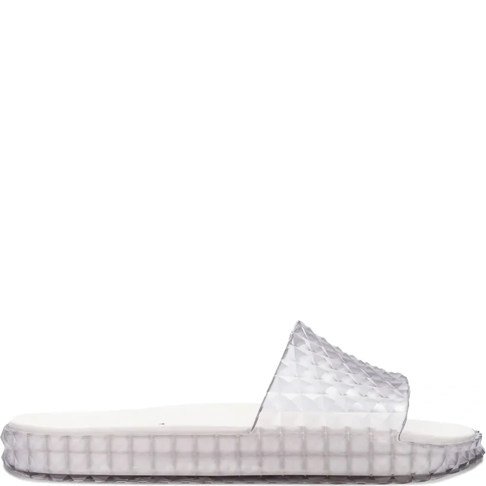 Шлепанцы с тиснением