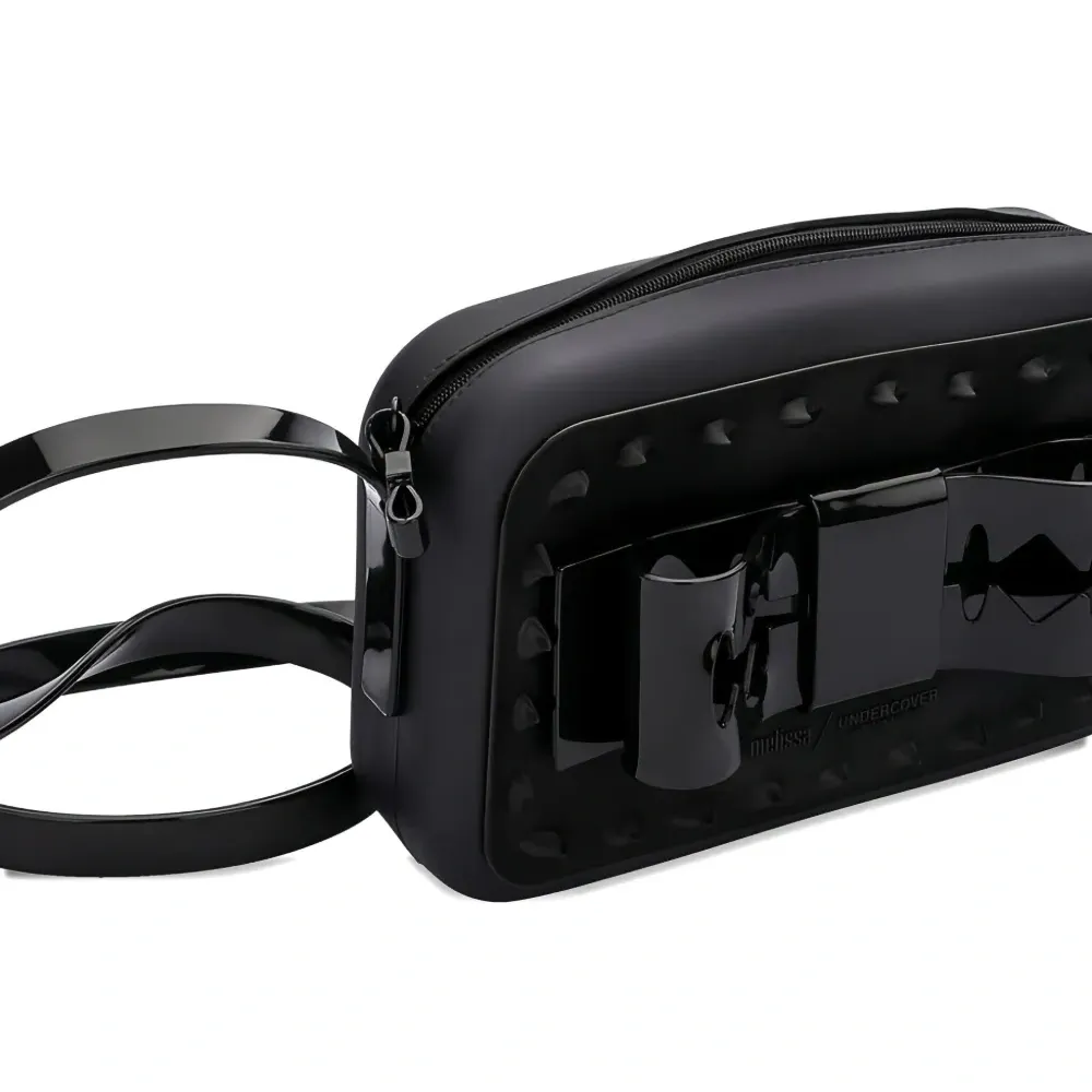 Сумка через плечо с бантом