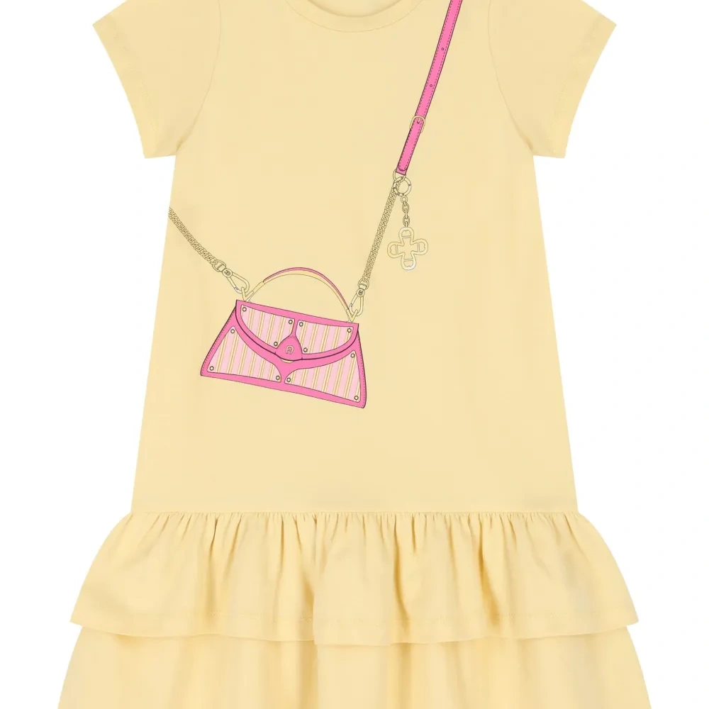 Платье с пуговицами