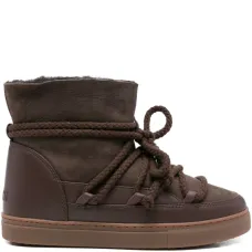 Ботинки на шнуровке