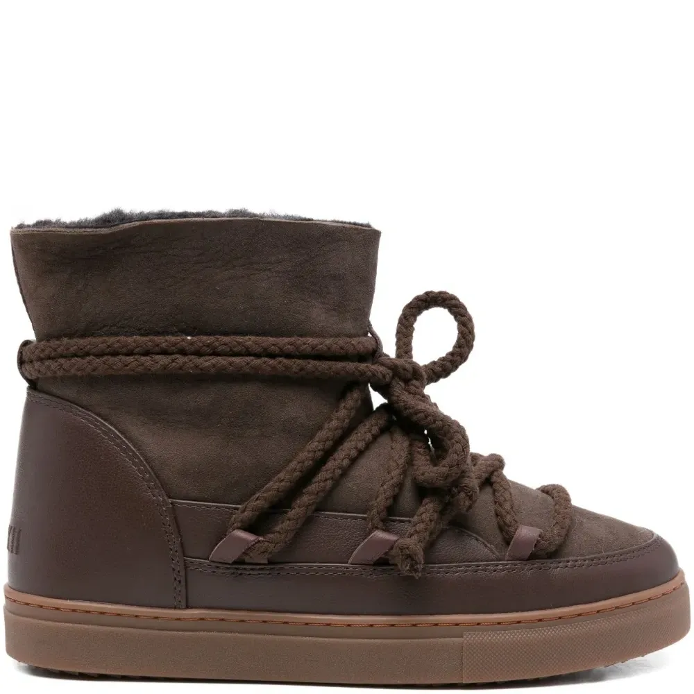 Ботинки на шнуровке Ботинки на шнуровке