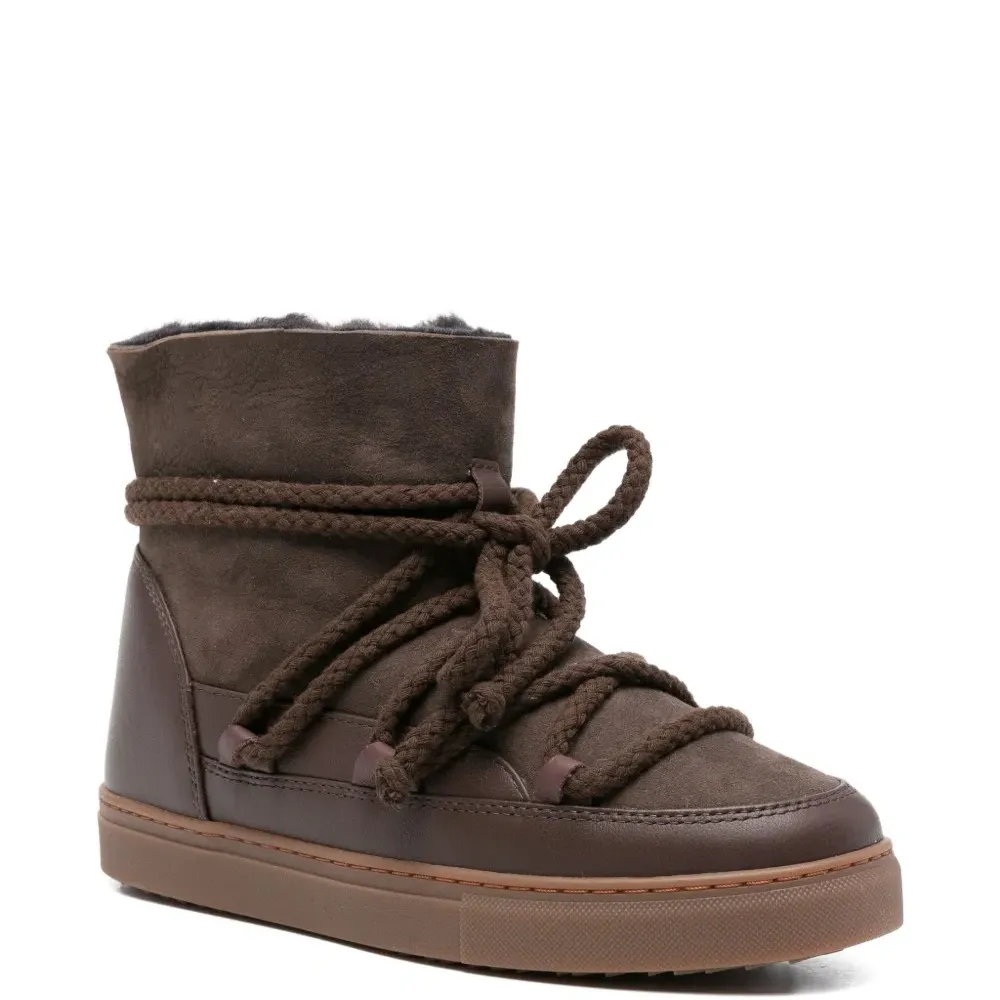 Ботинки на шнуровке Ботинки на шнуровке