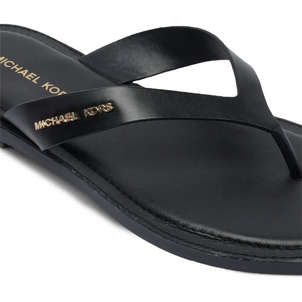 Сандалии на резиновой подошве Сандалии на резиновой подошве