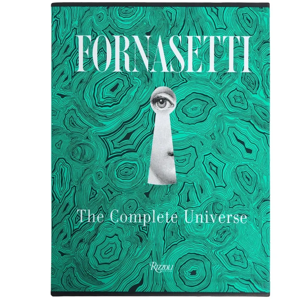 книга The Complete Universe (36 x 29 см)