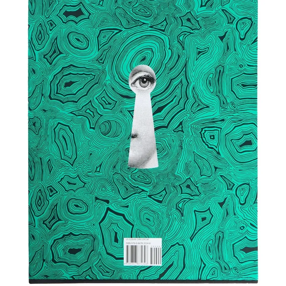 книга The Complete Universe (36 x 29 см)