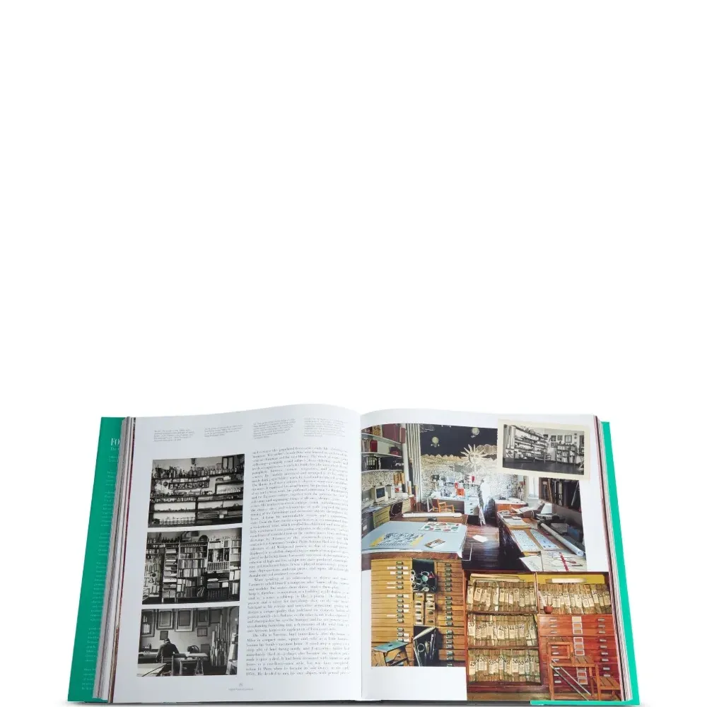 книга The Complete Universe (36 x 29 см)