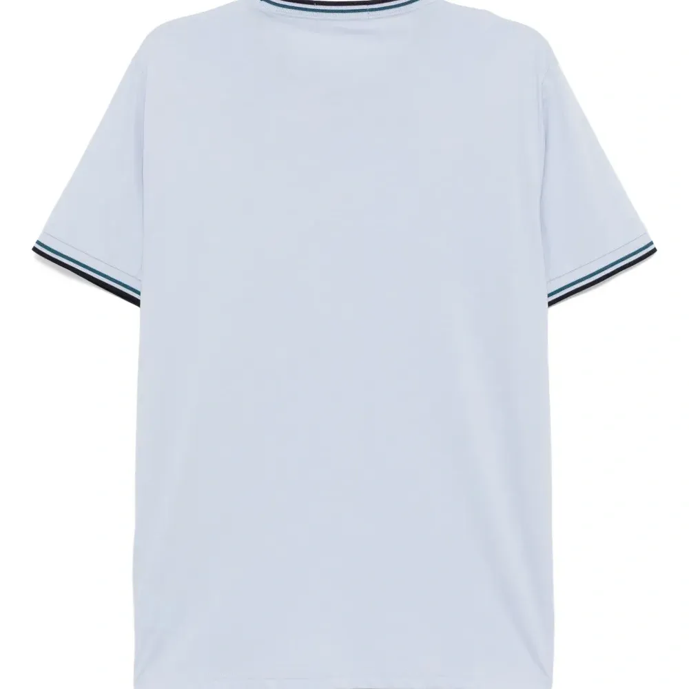 Футболка с контрастной отделкой