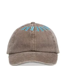 Кепка с вышитым логотипом