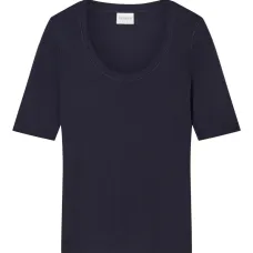 Футболка с круглым вырезом