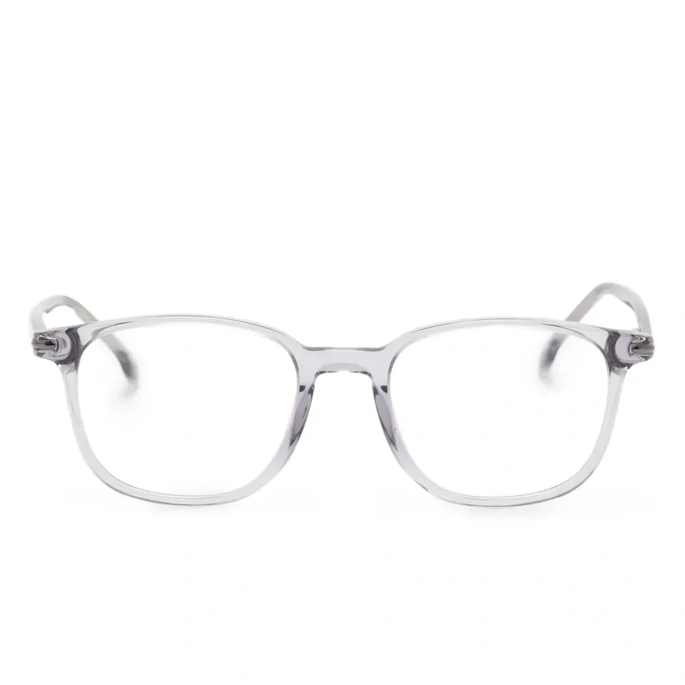 очки в геометричной оправе