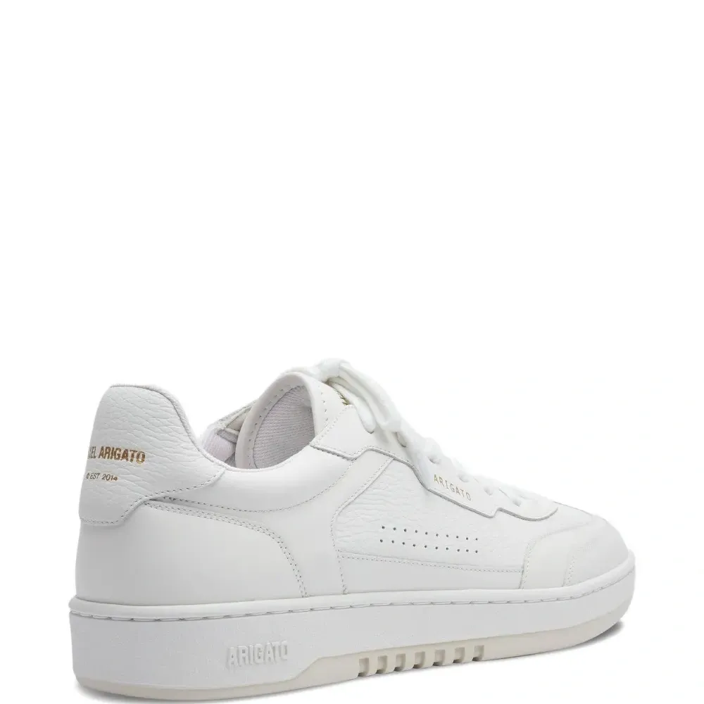 Кроссовки с перфорацией