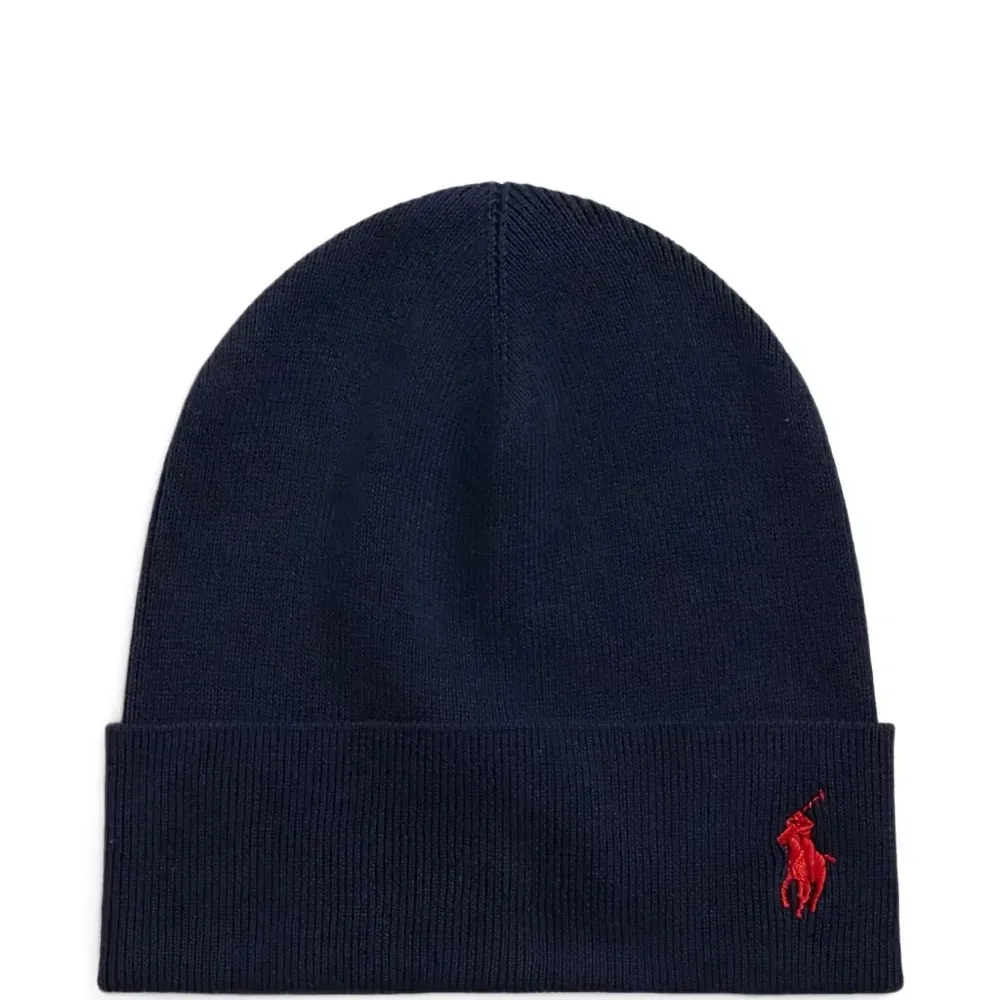 Шапка бини в рубчик