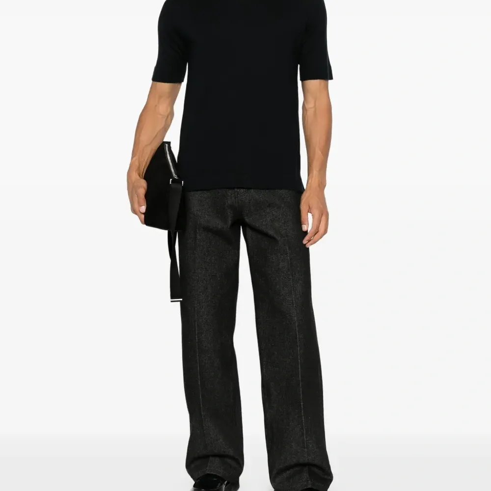 Футболка тонкой вязки