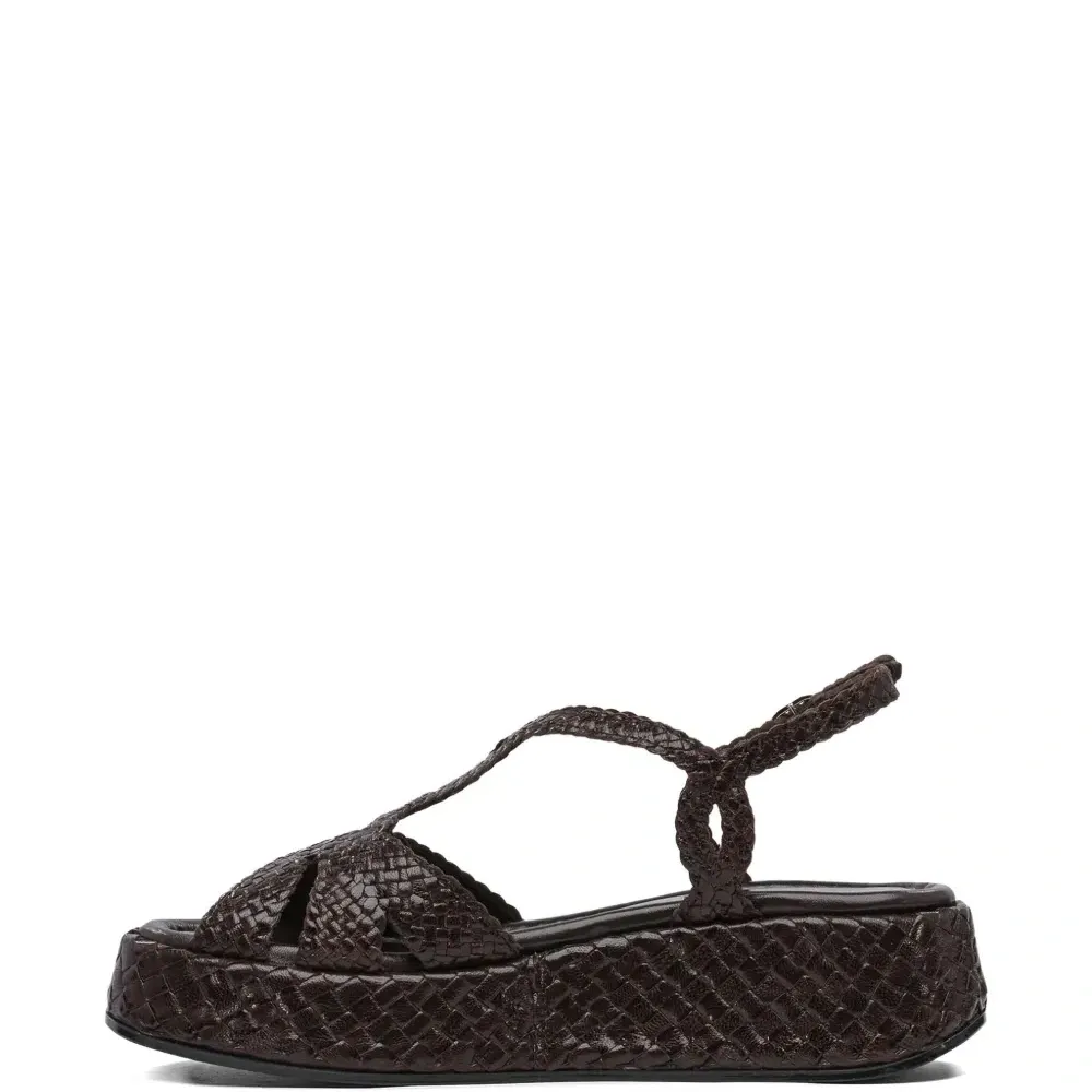 сандалии на платформе