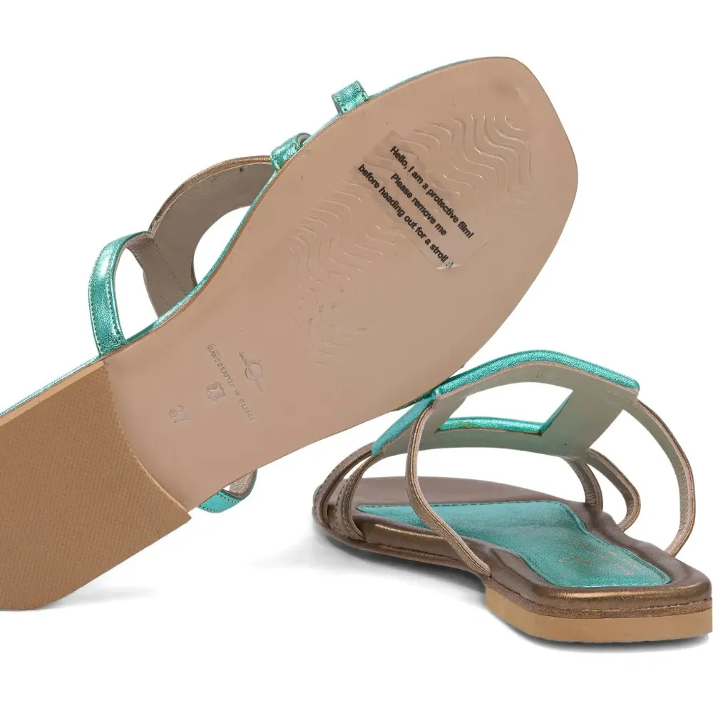 сандалии с эффектом металлик и пряжками сандалии с эффектом металлик и пряжками