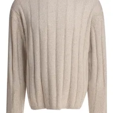 Свитер в рубчик