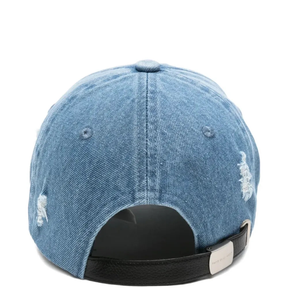 Бейсболка из потертого денима