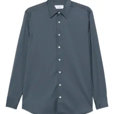 Рубашка на пуговицах