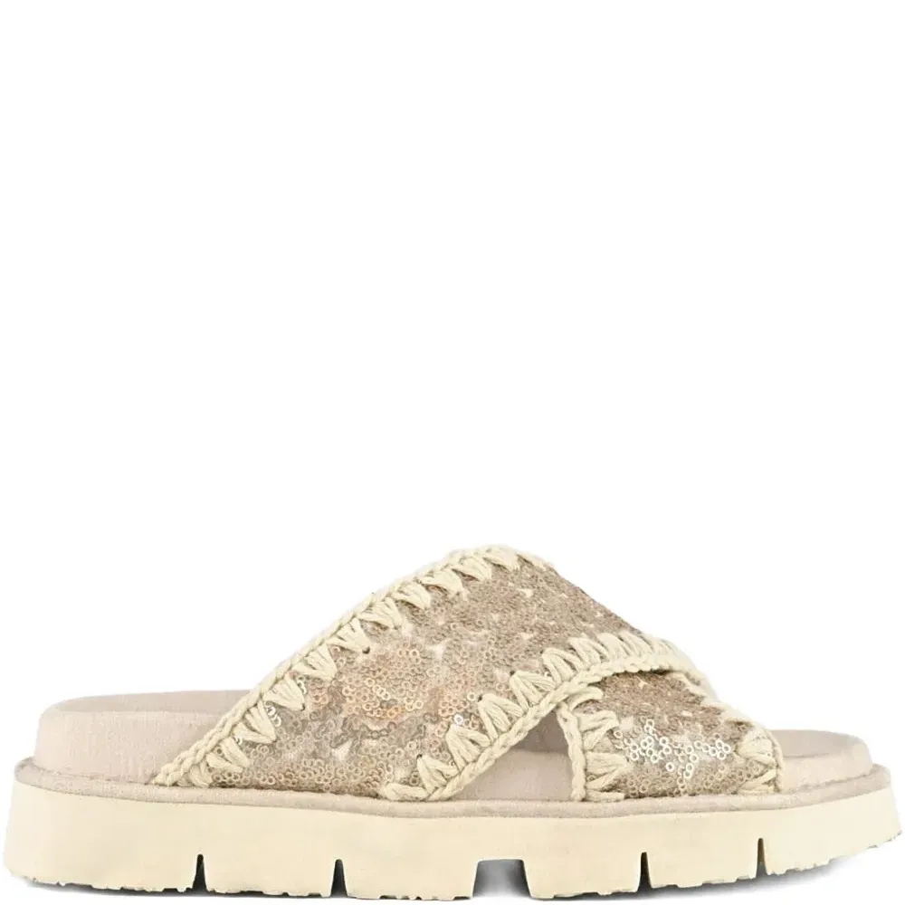 сандалии с перекрестными ремешками