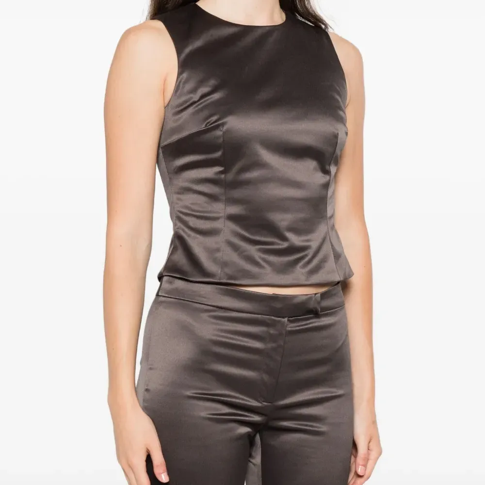 Атласная майка Nori