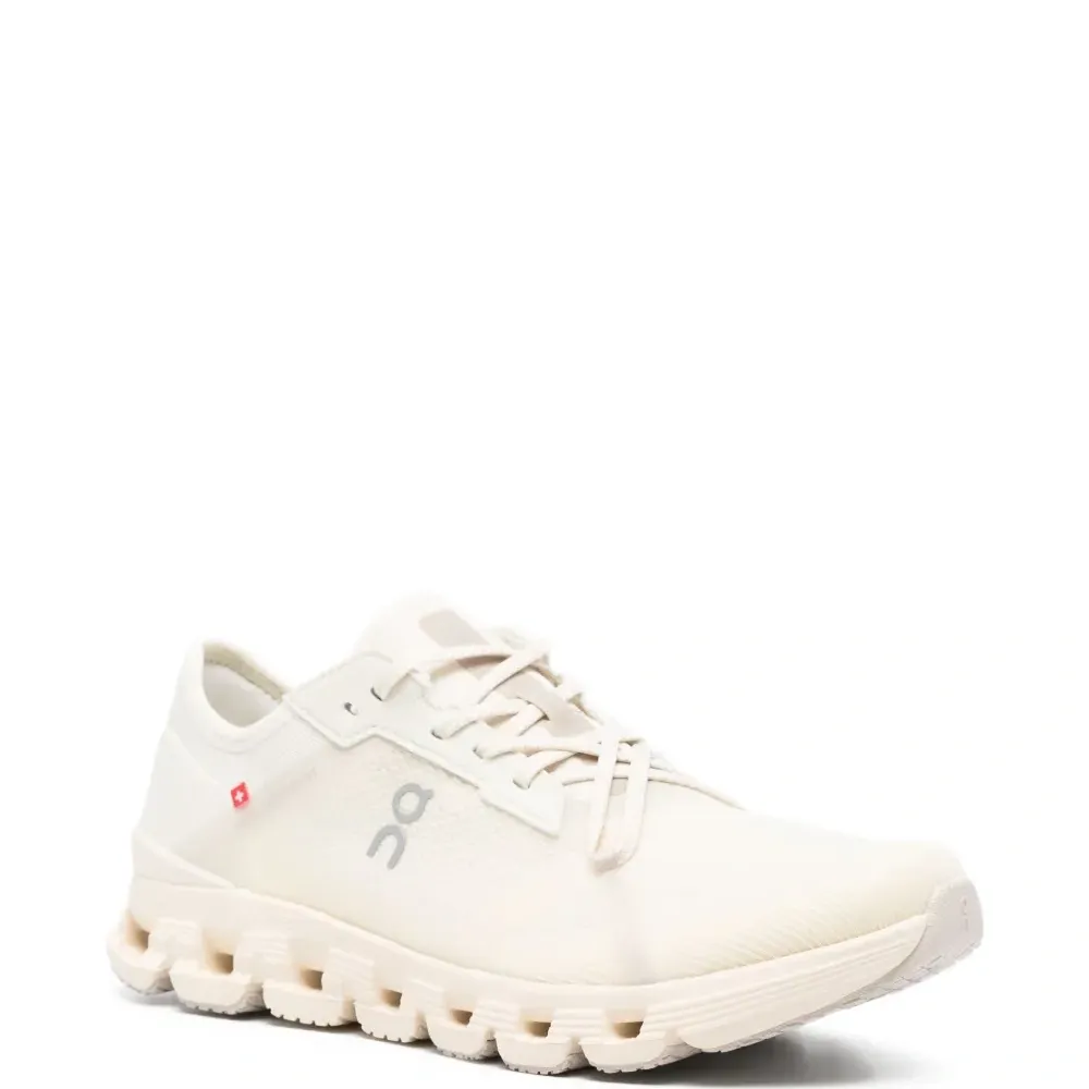 Кроссовки Cloud X4