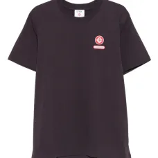 Футболка с нашивкой-логотипом