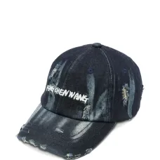 Кепка с эффектом тай-дай и состаренной отделкой