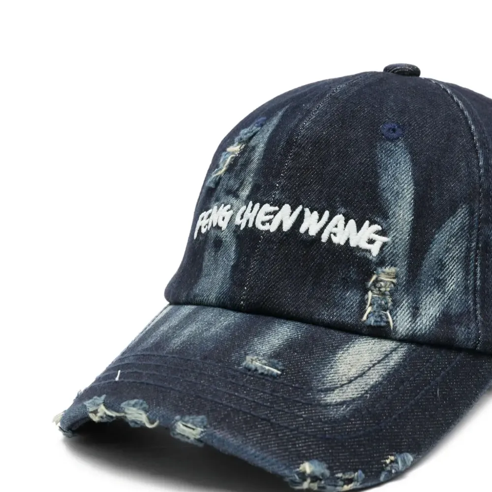 Кепка с эффектом тай-дай и состаренной отделкой