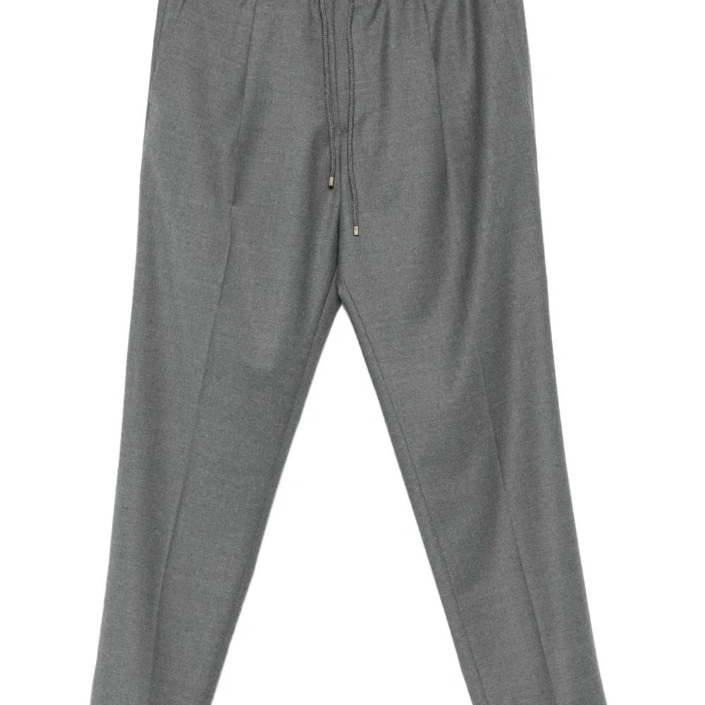 Брюки с кулиской и складками