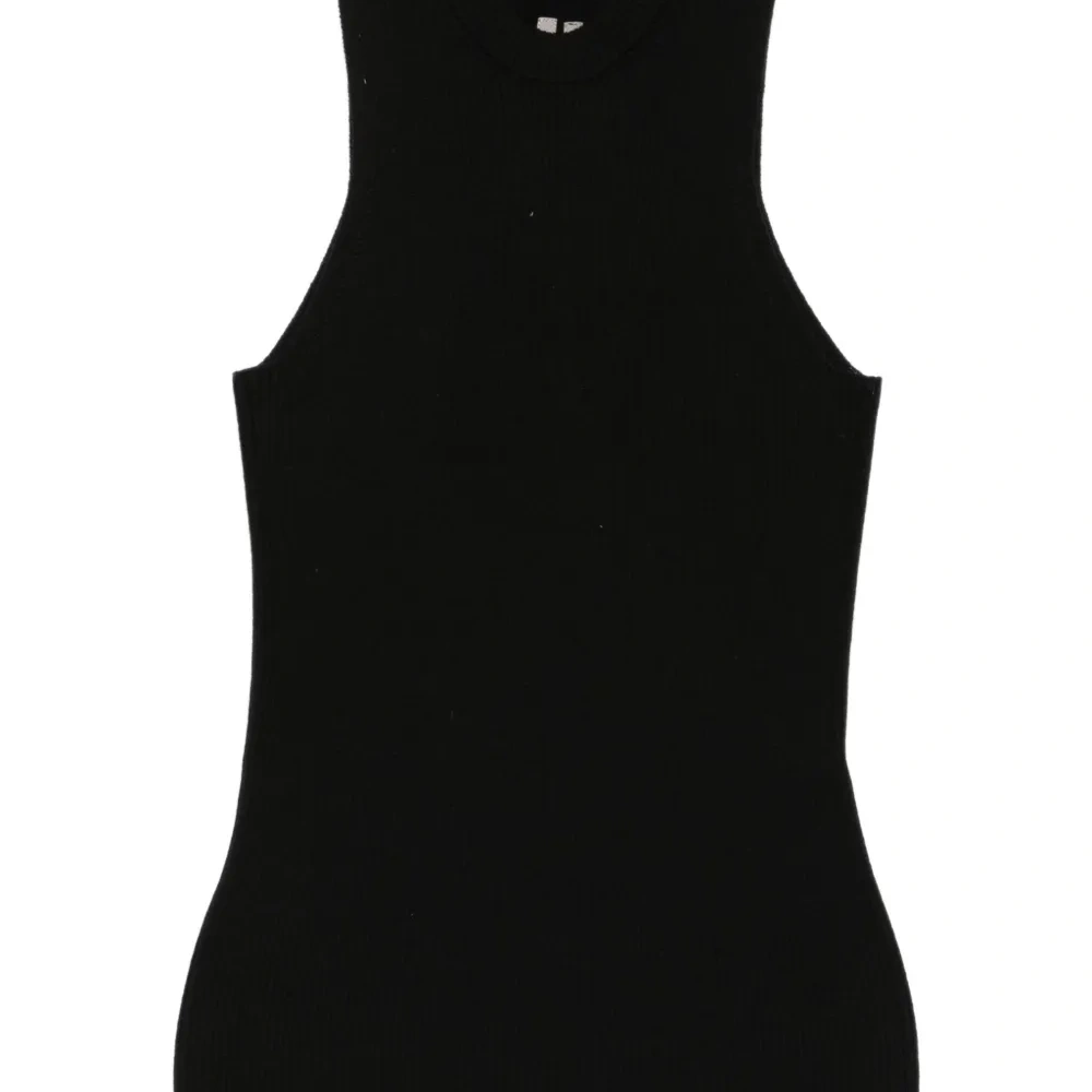 Топ в рубчик с высоким воротником