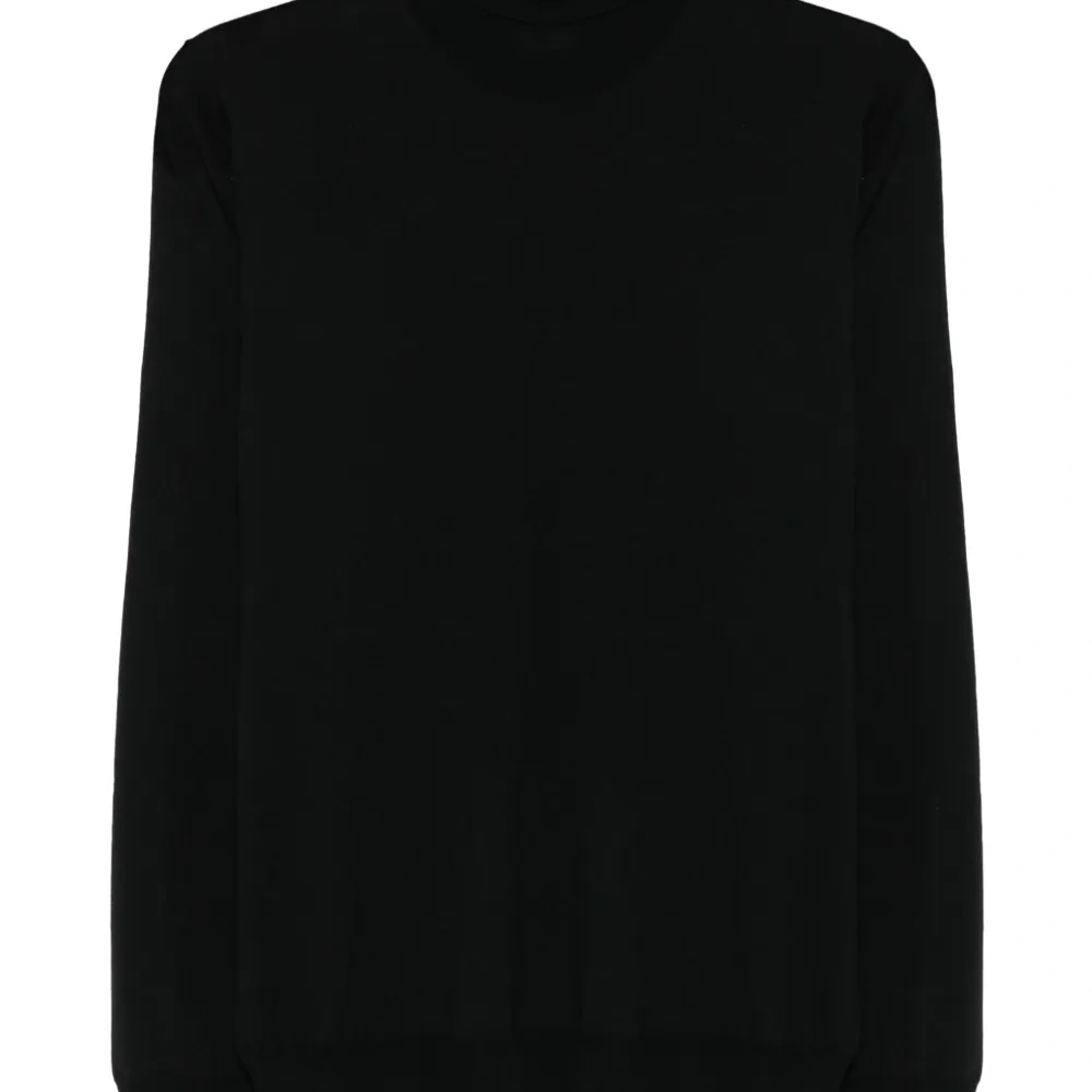 Шерстяной свитер с высоким воротником