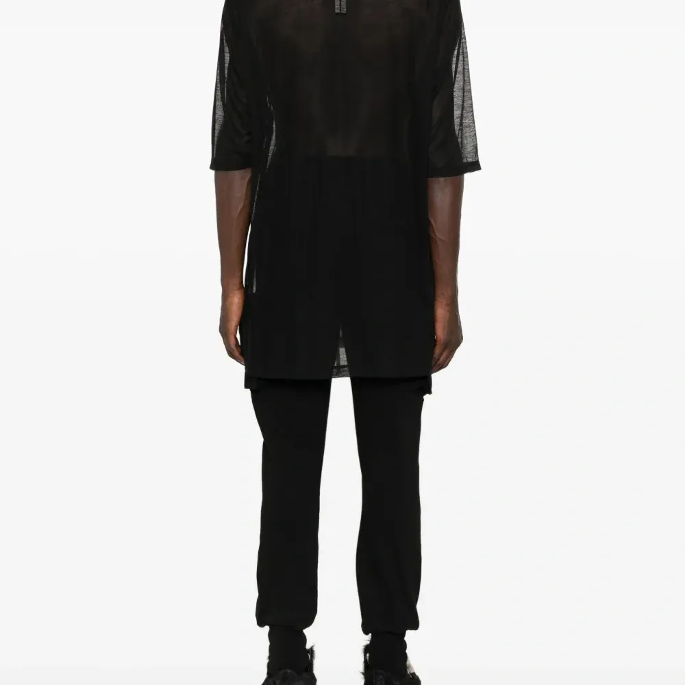 Прозрачная футболка из шерсти